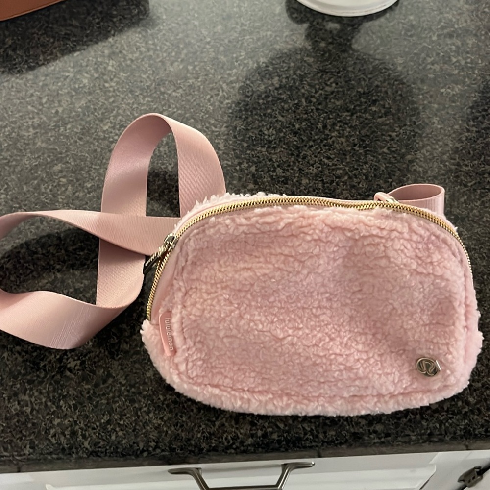 Lululemon pink everywhere belt fleece